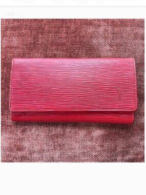 LOUIS VUITTON Epi Leather Wallet Red 👛